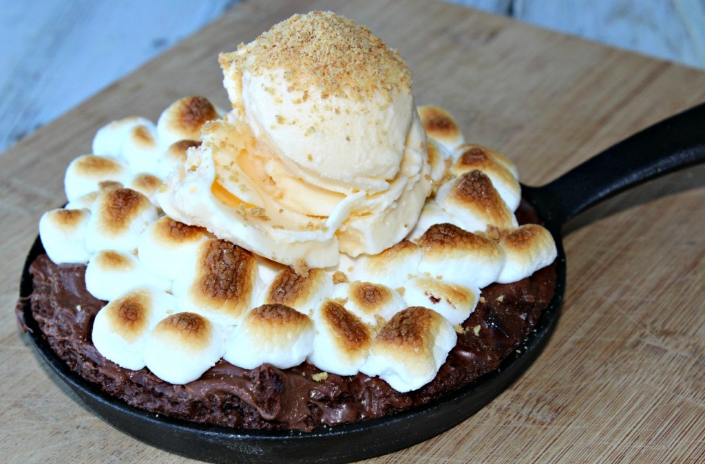 Skillet Brownie S'mores  a la mode @addicted2recipe
